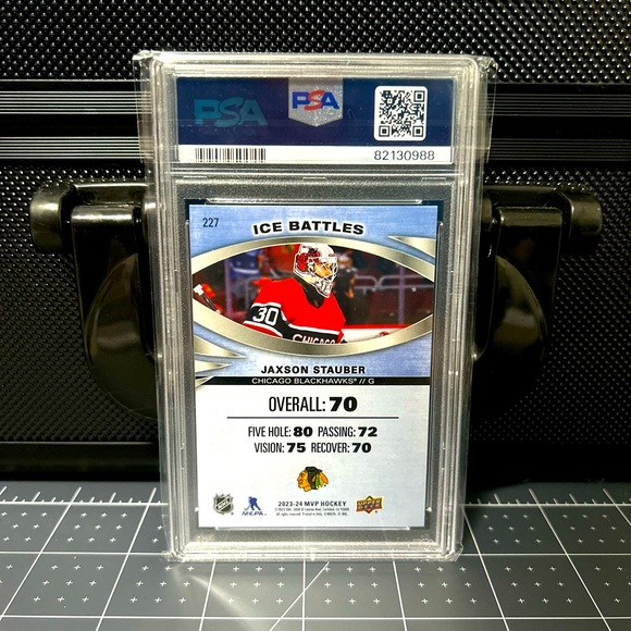NHL GRADED PSA 10 - Picture 2 of 2